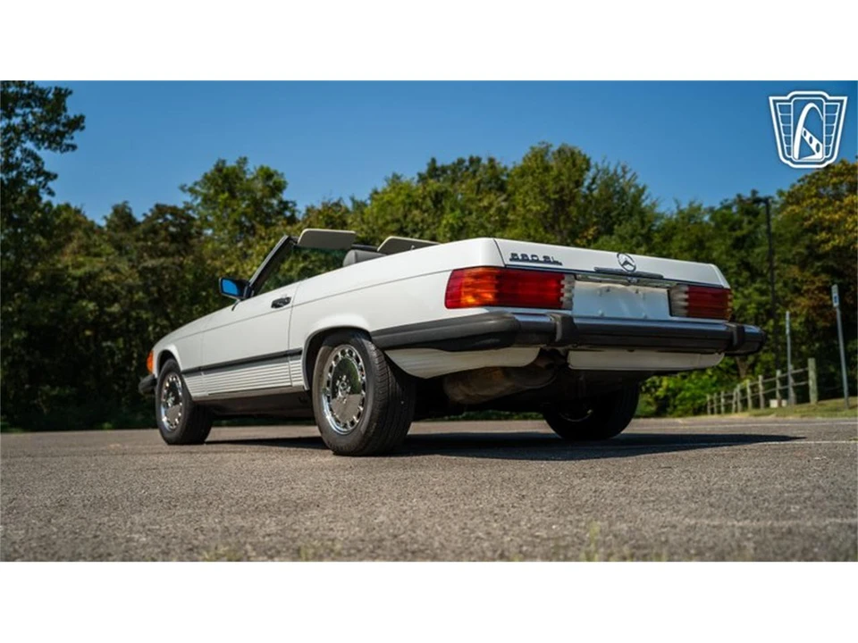 1987 Mercedes-Benz W126 S-Class Sedan - Image 13 of 31