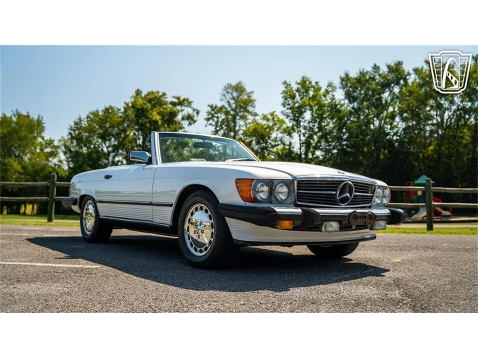 1987 Mercedes-Benz W126 S-Class Sedan - Image 24 of 31