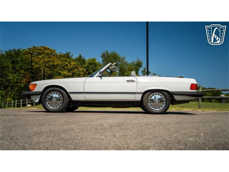 1987 Mercedes-Benz W126 S-Class Sedan - Image 10 of 31