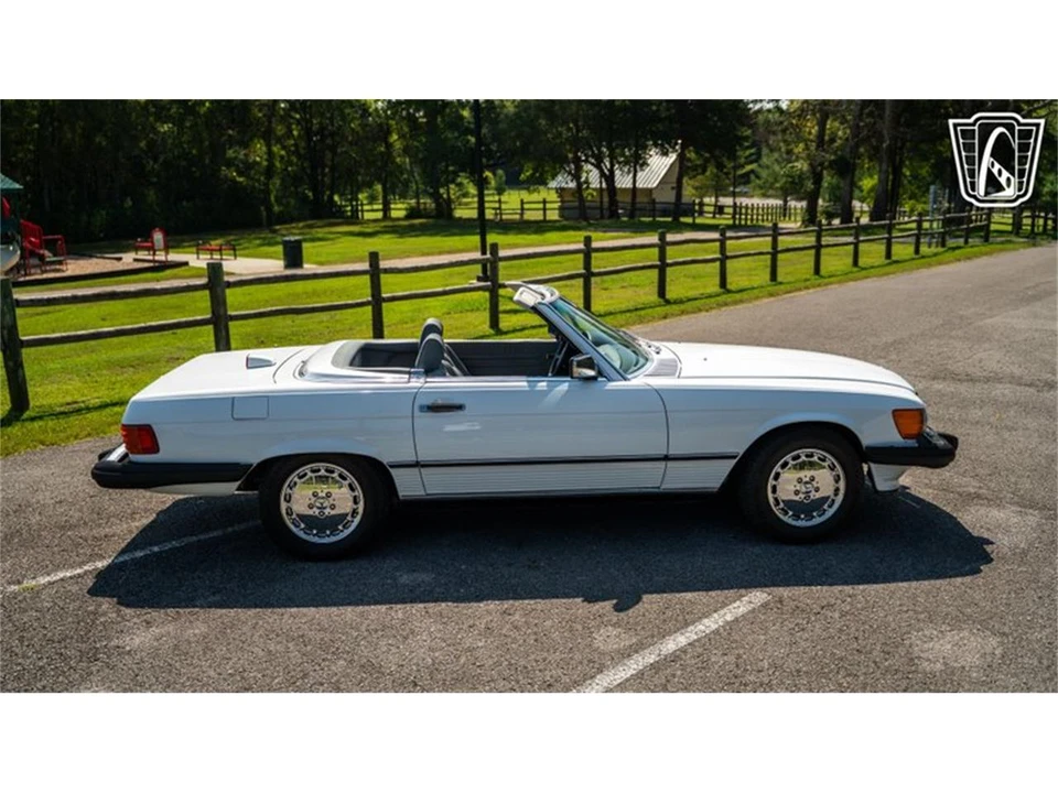 1987 Mercedes-Benz W126 S-Class Sedan - Image 20 of 31