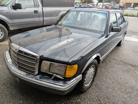 1987 Mercedes-Benz 560 SEL