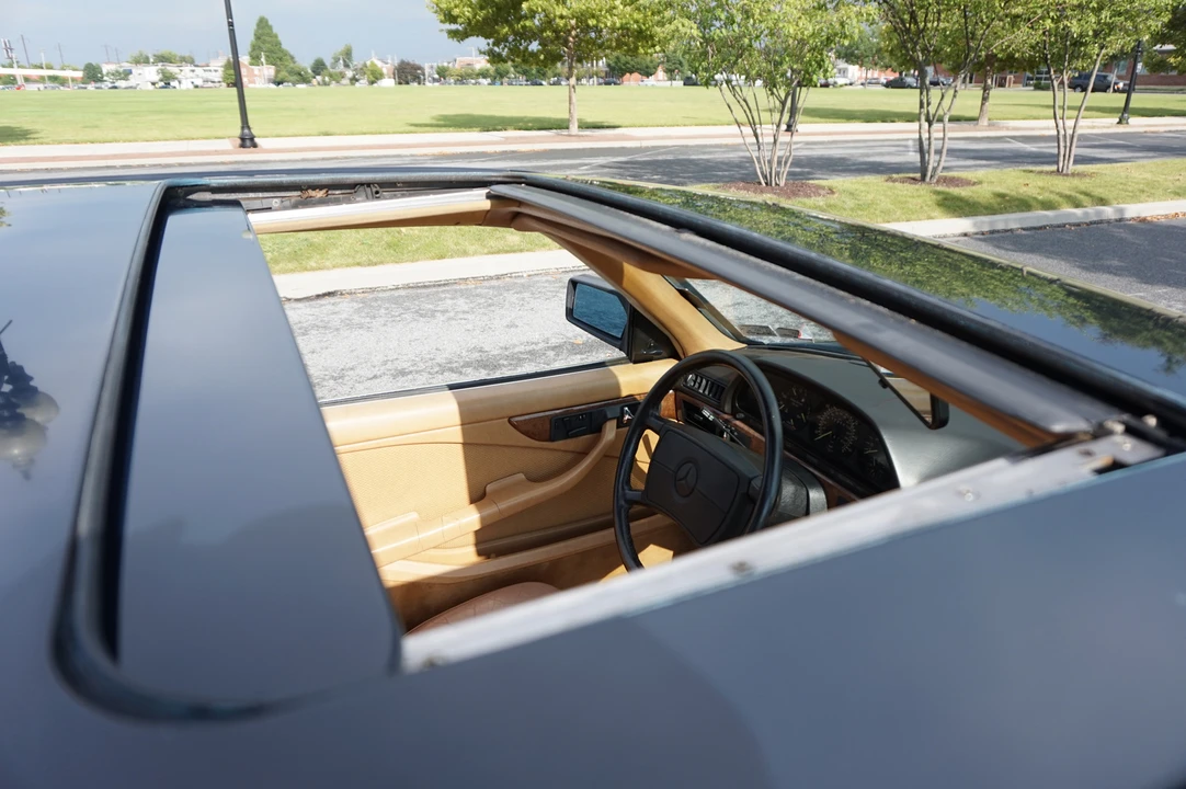 1987 Mercedes-Benz C126 S-Class Coupe - Image 19 of 31