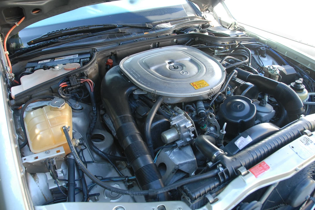 1987 Mercedes-Benz C126 S-Class Coupe - Image 28 of 31