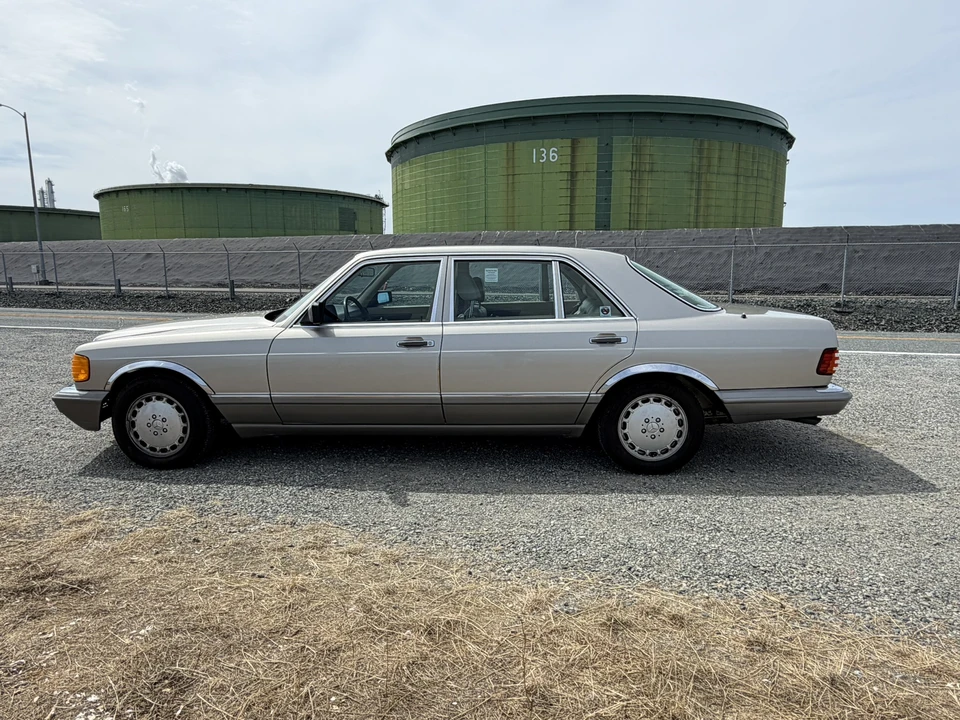 1987 Mercedes-Benz W126 S-Class Sedan - Image 7 of 31