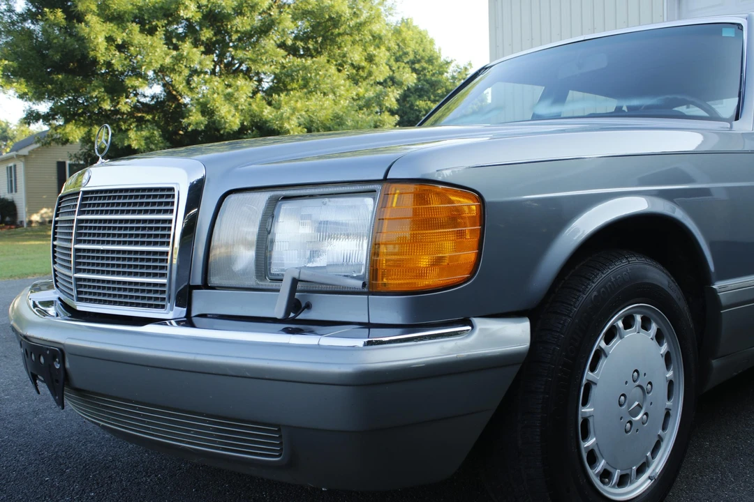 1987 Mercedes-Benz W126 S-Class Sedan - Image 26 of 31