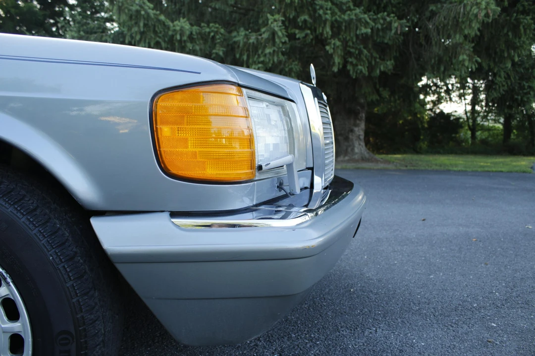 1987 Mercedes-Benz W126 S-Class Sedan - Image 21 of 31