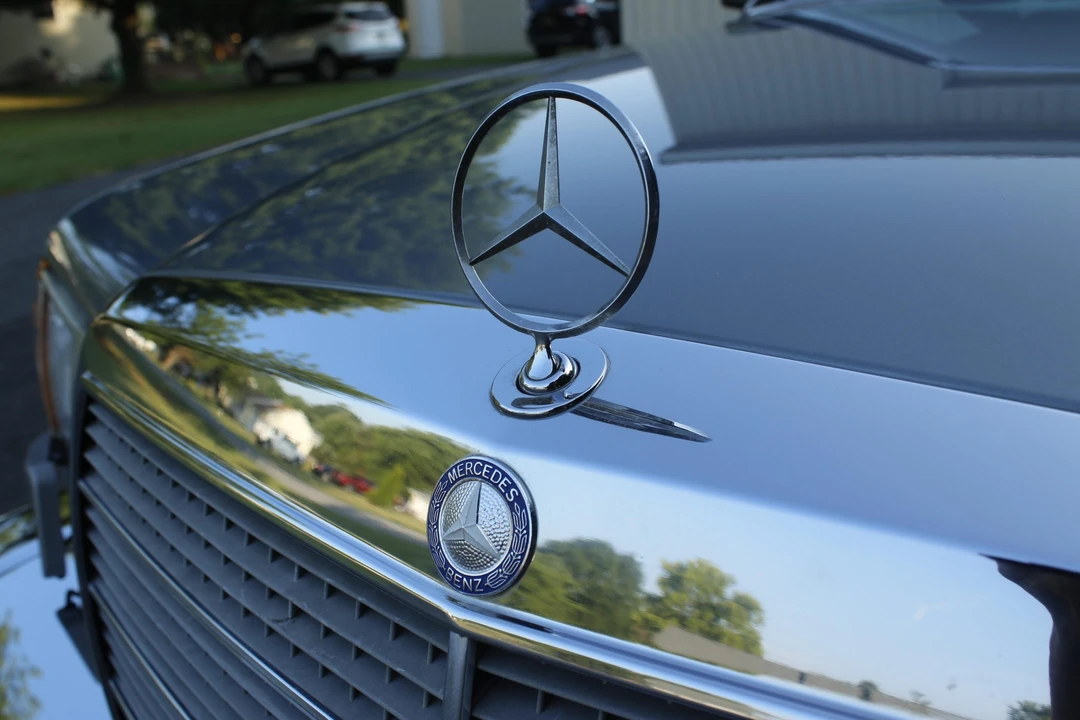 1987 Mercedes-Benz W126 S-Class Sedan - Image 25 of 31