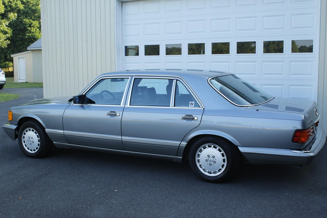 1987 Mercedes-Benz W126 S-Class Sedan - Image 10 of 31