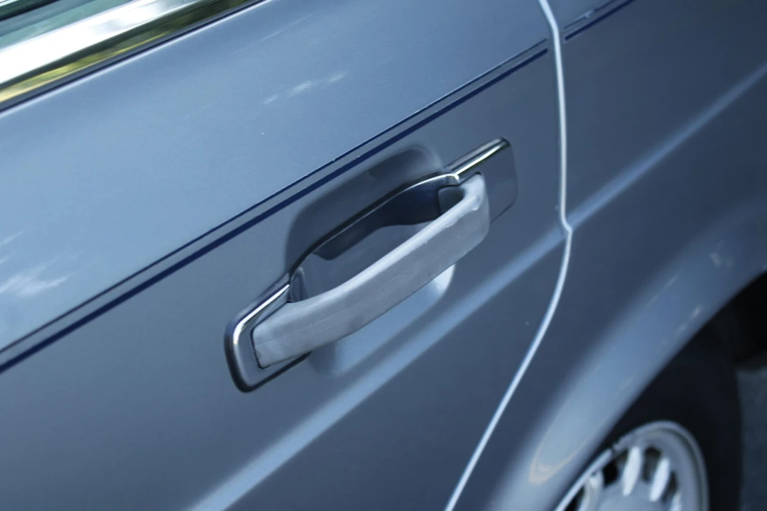 1987 Mercedes-Benz W126 S-Class Sedan - Image 30 of 31