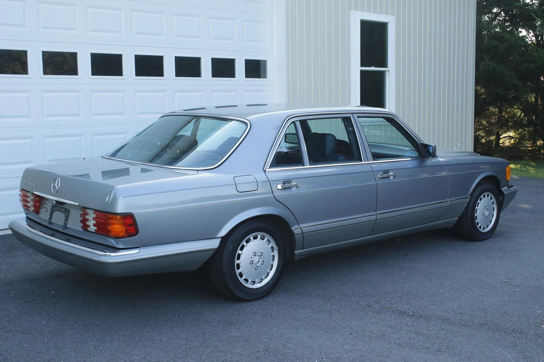 1987 Mercedes-Benz W126 S-Class Sedan - Image 16 of 31