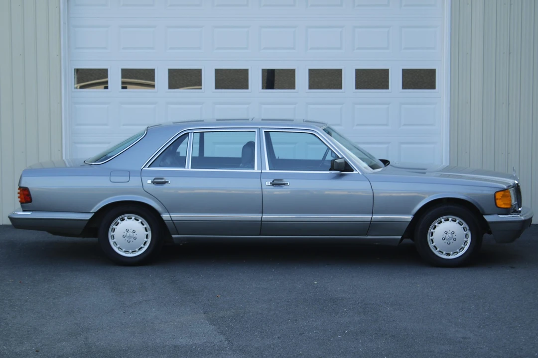 1987 Mercedes-Benz W126 S-Class Sedan - Image 19 of 31
