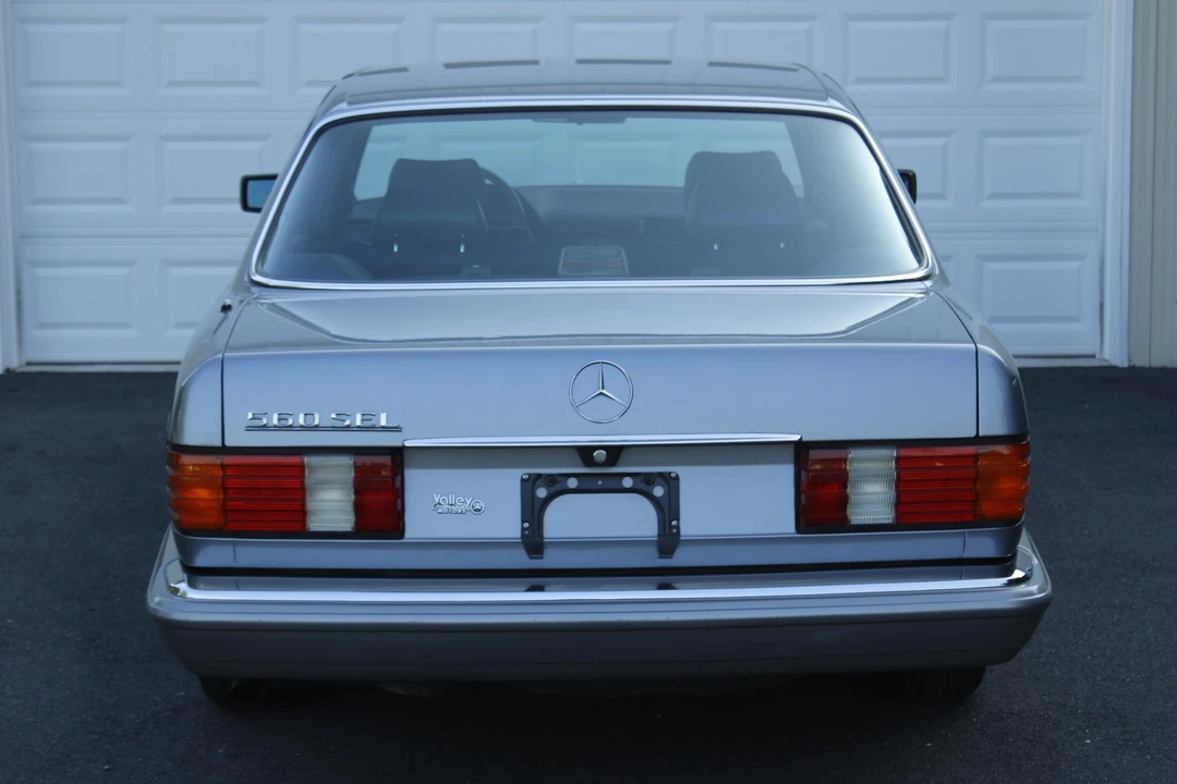 1987 Mercedes-Benz W126 S-Class Sedan - Image 13 of 31