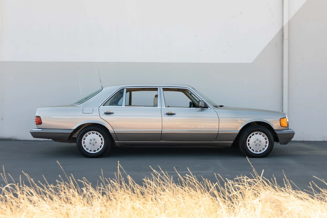 1987 Mercedes-Benz W126 S-Class Sedan - Image 30 of 31