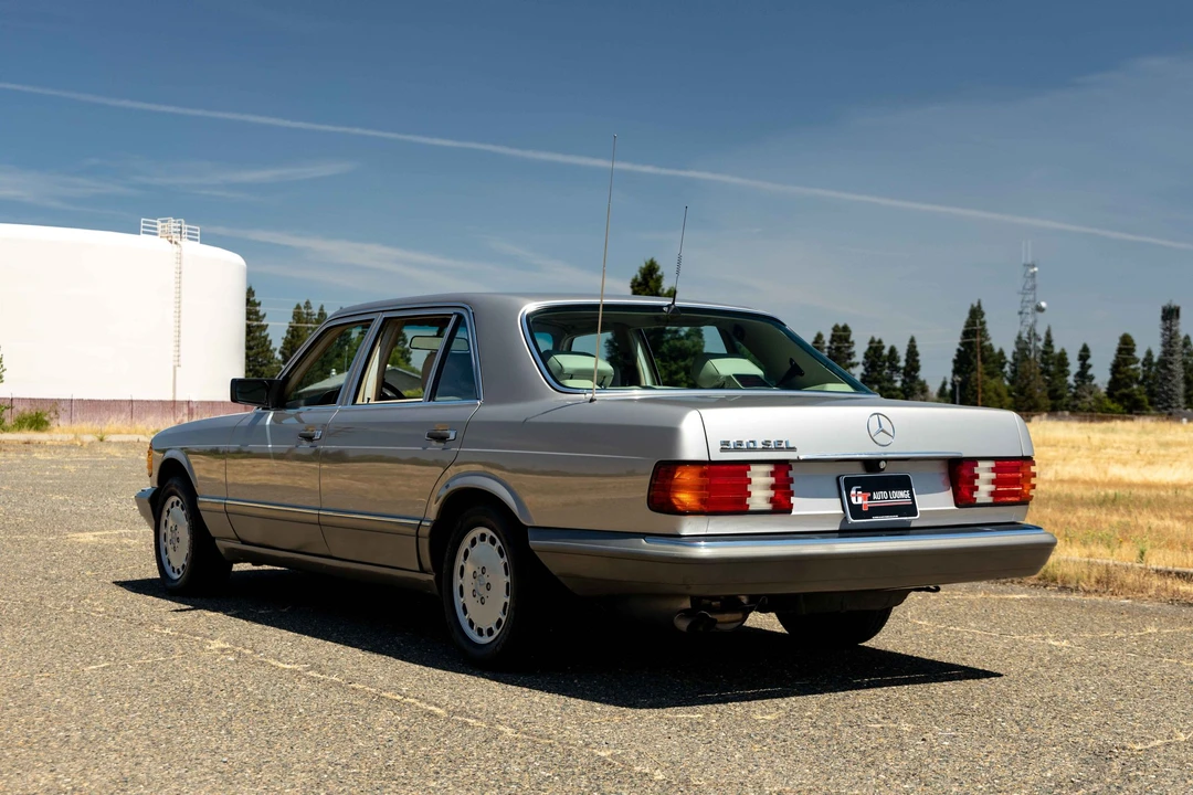 1987 Mercedes-Benz W126 S-Class Sedan - Image 21 of 31