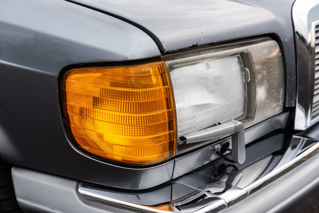 1987 Mercedes-Benz W126 S-Class Sedan - Image 16 of 31