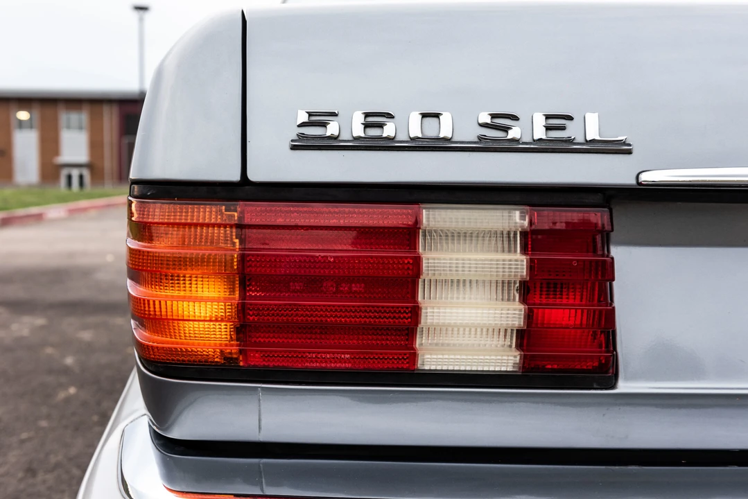 1987 Mercedes-Benz W126 S-Class Sedan - Image 19 of 31