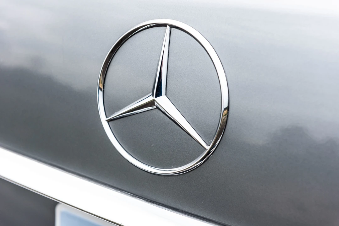 1987 Mercedes-Benz W126 S-Class Sedan - Image 26 of 31