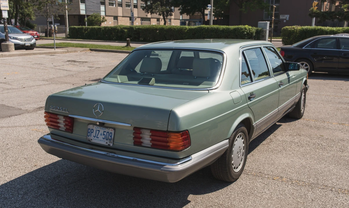 1987 Mercedes-Benz W126 S-Class Sedan - Image 7 of 31
