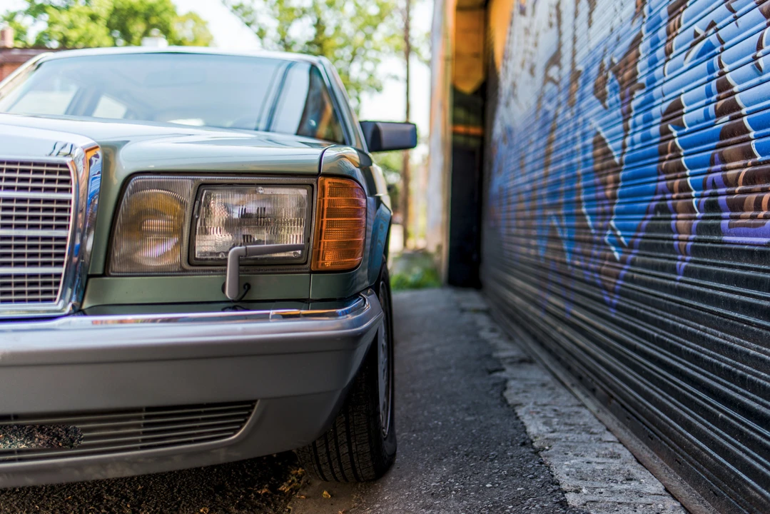 1987 Mercedes-Benz W126 S-Class Sedan - Image 20 of 31