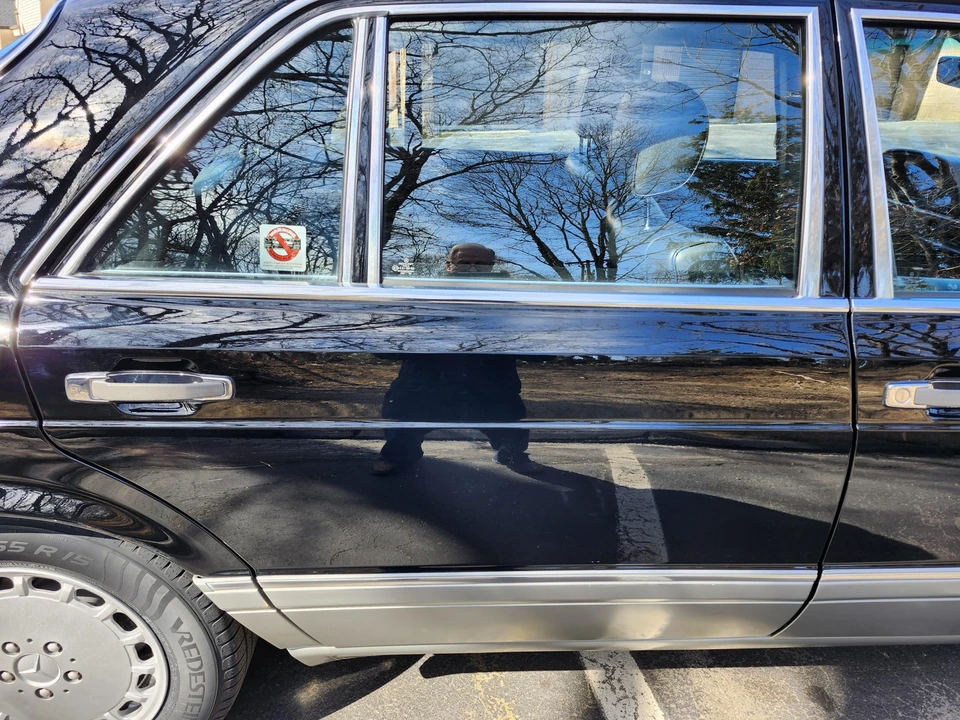 1987 Mercedes-Benz W126 S-Class Sedan - Image 28 of 31