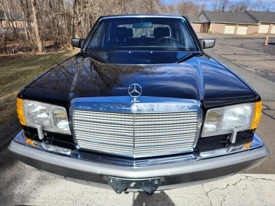 1987 Mercedes-Benz W126 S-Class Sedan - Image 4 of 31