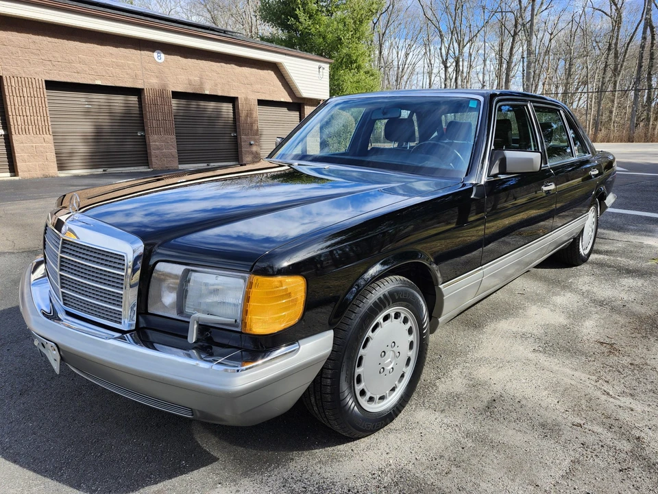 1987 Mercedes-Benz W126 S-Class Sedan - Image 2 of 31