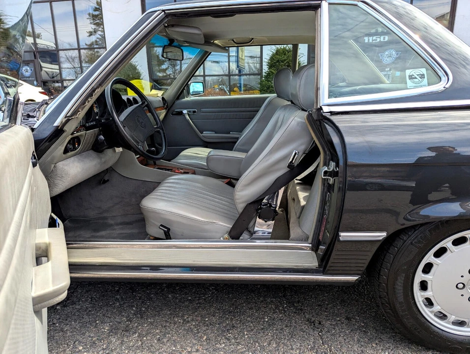 1987 Mercedes-Benz R107 SL-Class - Image 12 of 21