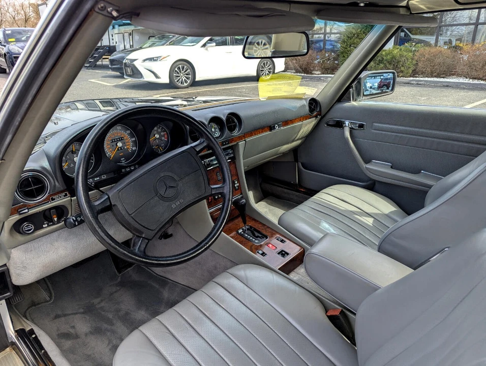 1987 Mercedes-Benz R107 SL-Class - Image 13 of 21