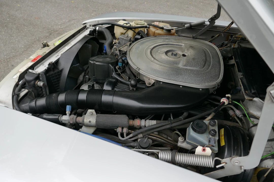 1987 Mercedes-Benz R107 SL-Class - Image 24 of 31