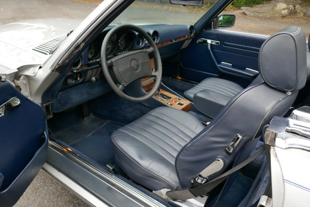 1987 Mercedes-Benz R107 SL-Class - Image 13 of 31
