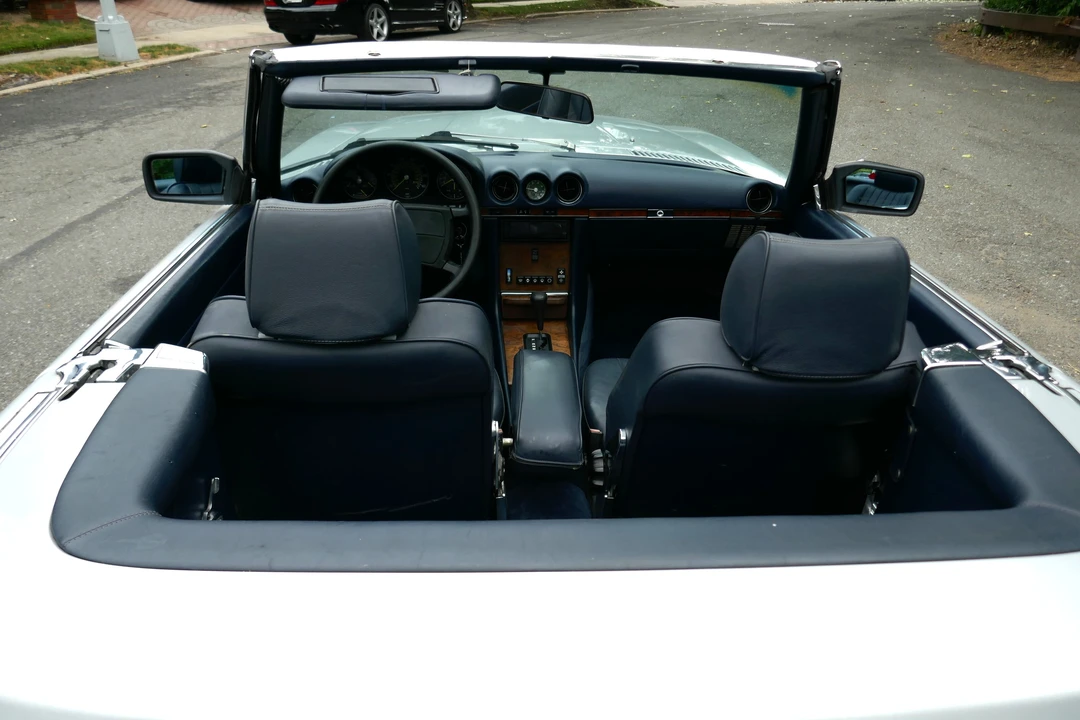 1987 Mercedes-Benz R107 SL-Class - Image 10 of 31