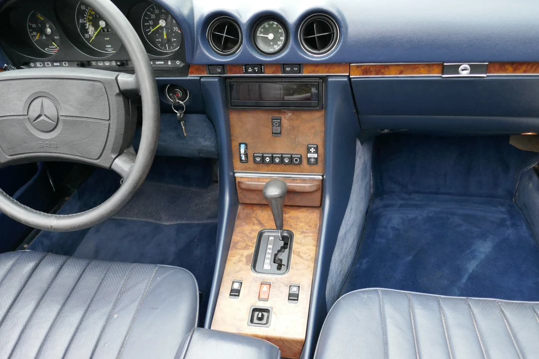 1987 Mercedes-Benz R107 SL-Class - Image 20 of 31
