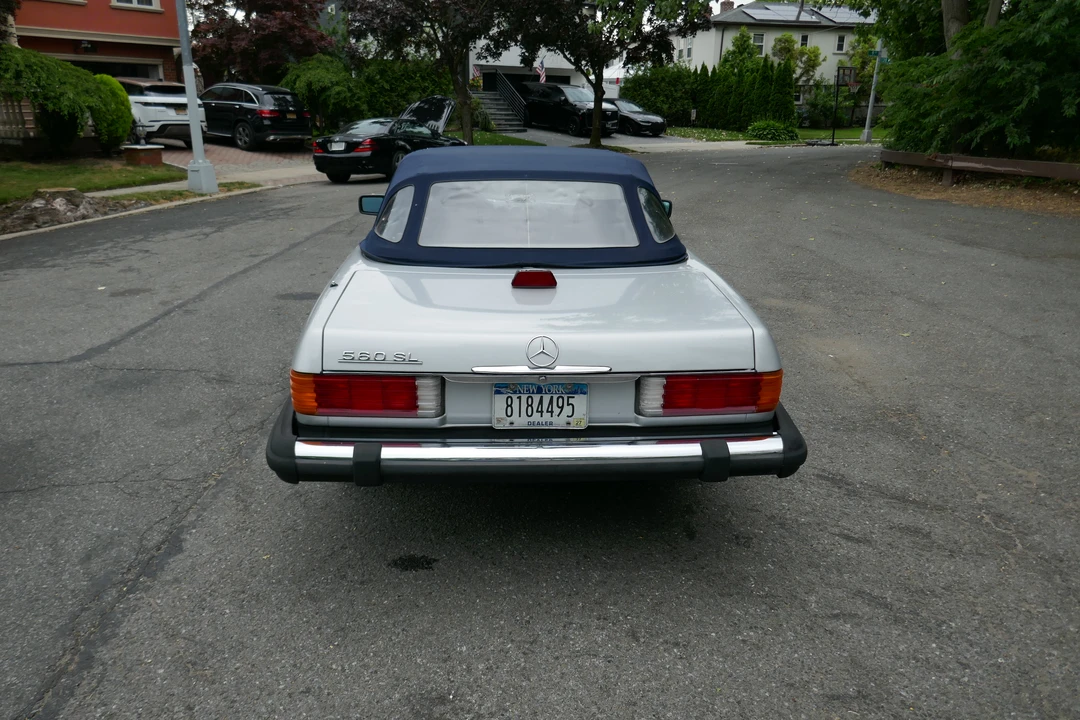 1987 Mercedes-Benz R107 SL-Class - Image 28 of 31