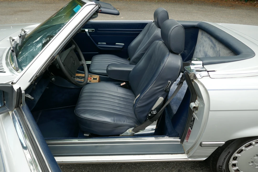 1987 Mercedes-Benz R107 SL-Class - Image 14 of 31