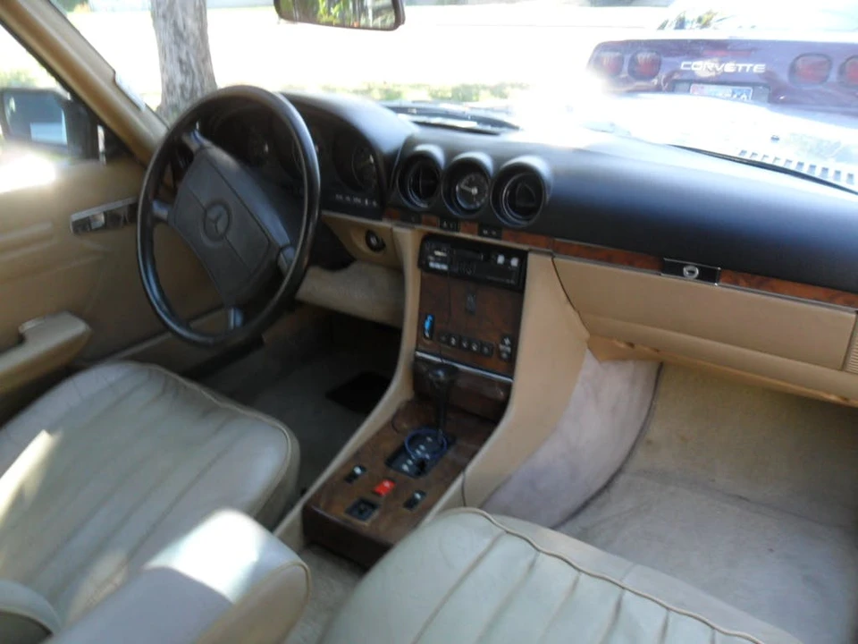 1987 Mercedes-Benz R107 SL-Class - Image 15 of 18