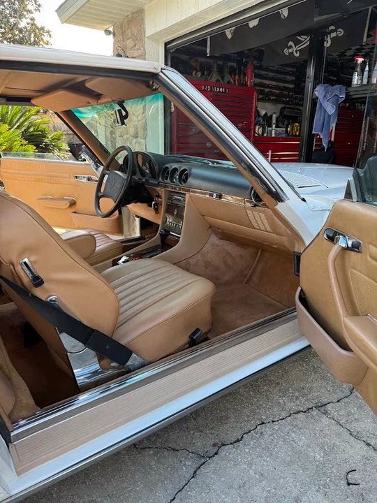 1987 Mercedes-Benz R107 SL-Class - Image 9 of 11