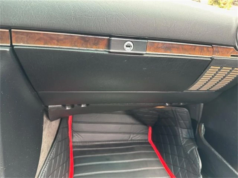 1987 Mercedes-Benz R107 SL-Class - Image 9 of 25