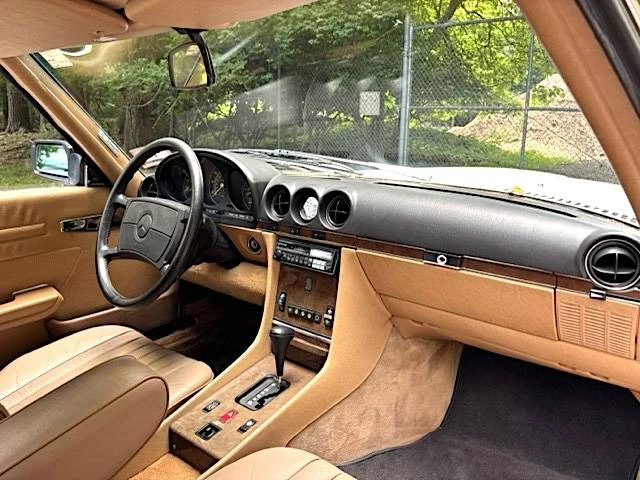 1987 Mercedes-Benz R107 SL-Class - Image 17 of 24