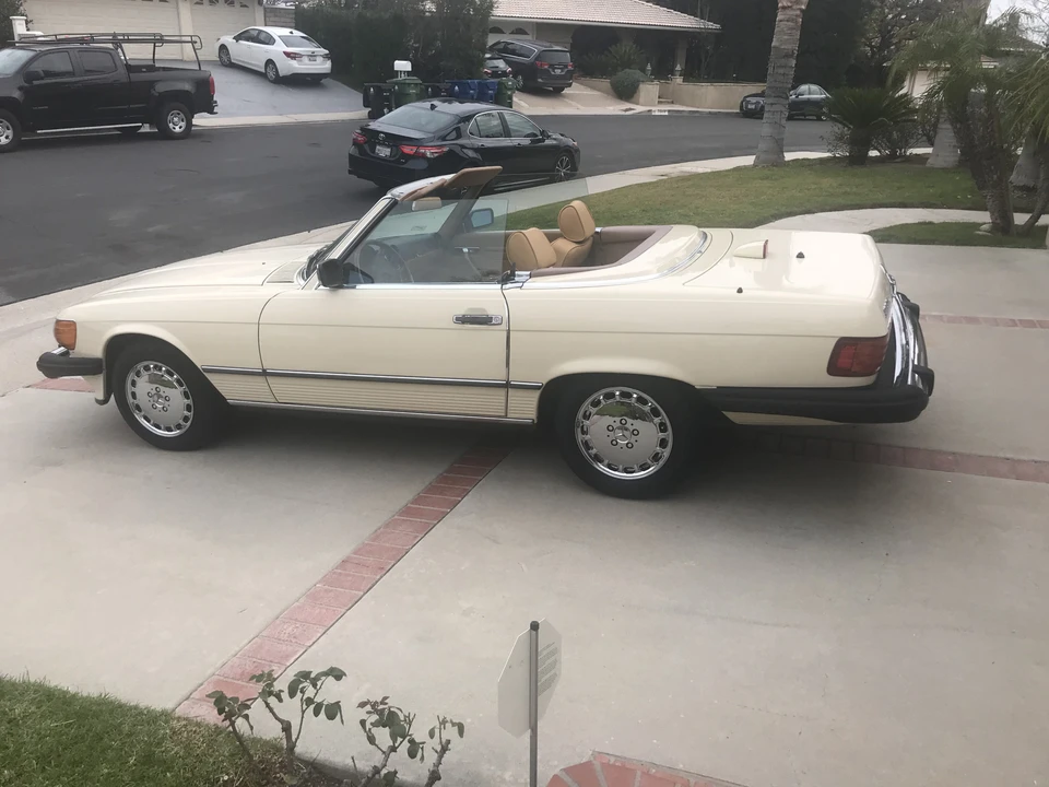 1987 Mercedes-Benz R107 SL-Class - Image 2 of 31