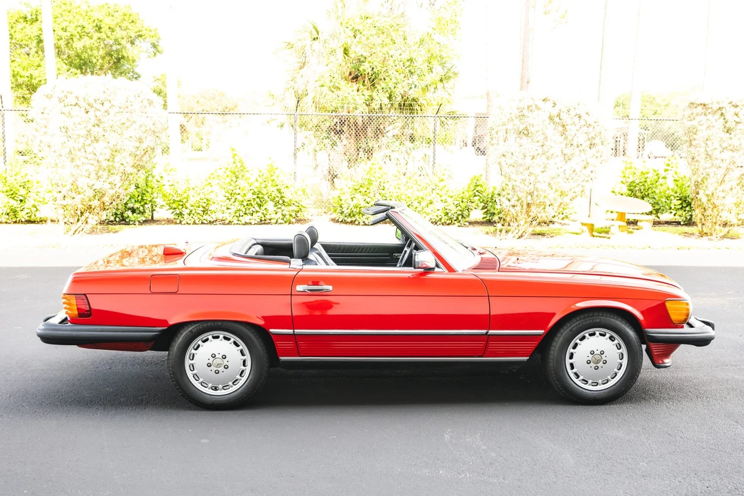1987 Mercedes-Benz R107 SL-Class - Image 13 of 31