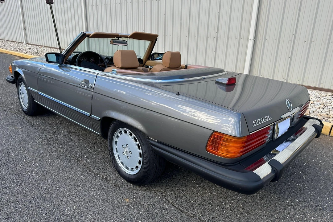 1987 Mercedes-Benz R107 SL-Class - Image 4 of 31