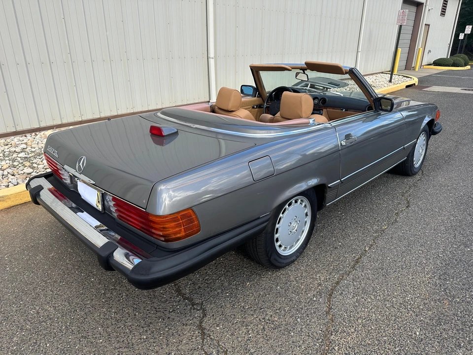1987 Mercedes-Benz R107 SL-Class - Image 13 of 31