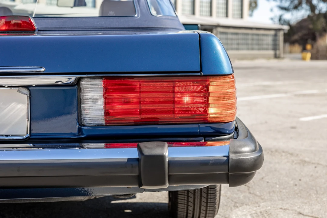 1987 Mercedes-Benz R107 SL-Class - Image 19 of 31