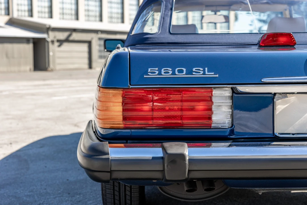 1987 Mercedes-Benz R107 SL-Class - Image 16 of 31