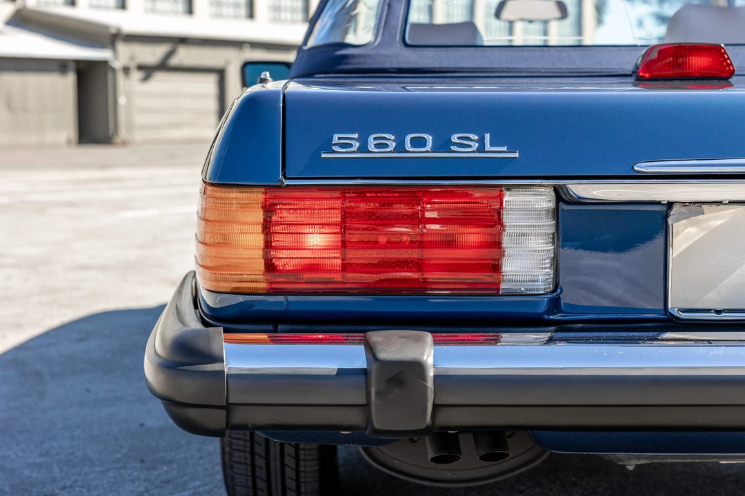 1987 Mercedes-Benz R107 SL-Class - Image 18 of 31