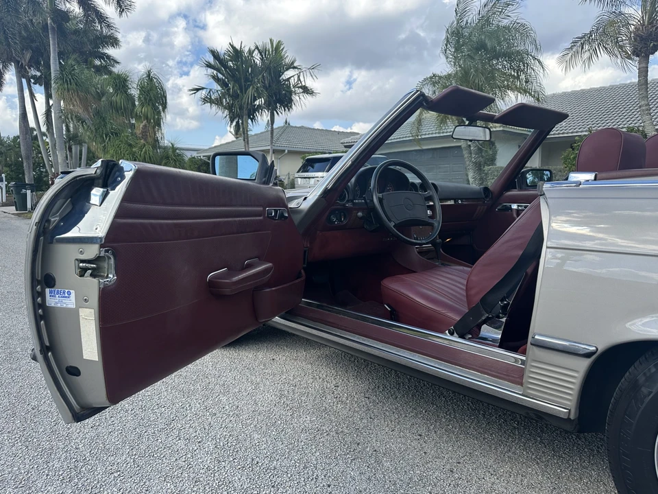 1987 Mercedes-Benz R107 SL-Class - Image 26 of 31