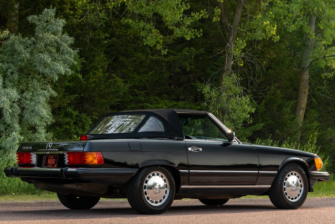 1987 Mercedes-Benz R107 SL-Class - Image 26 of 31