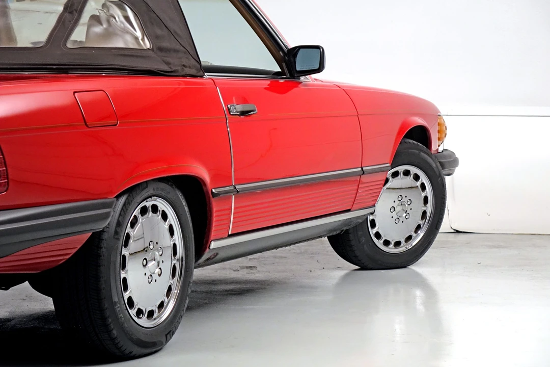 1987 Mercedes-Benz R107 SL-Class - Image 24 of 31