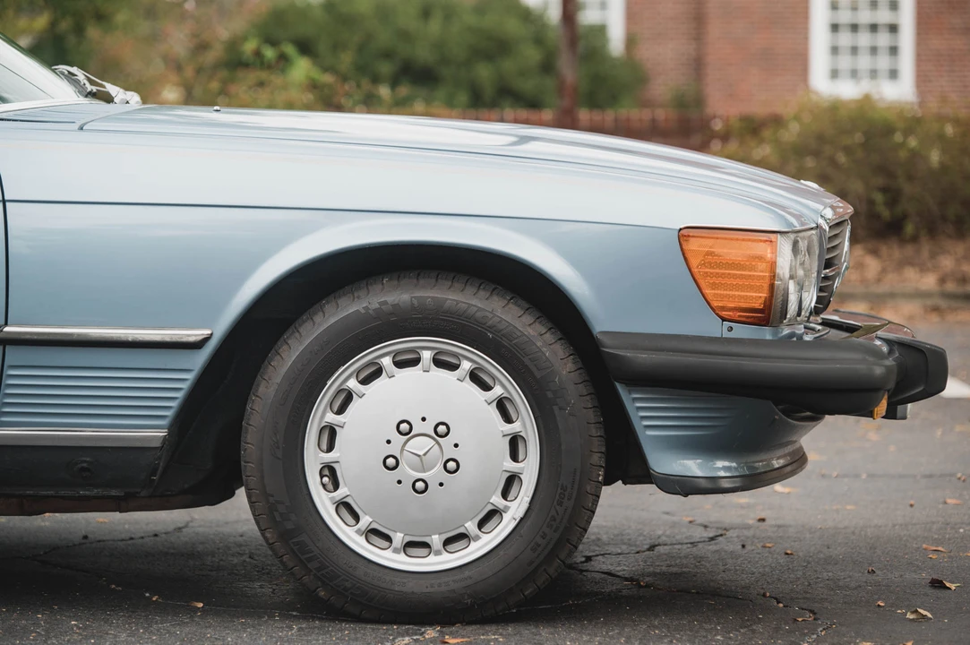 1987 Mercedes-Benz R107 SL-Class - Image 28 of 31