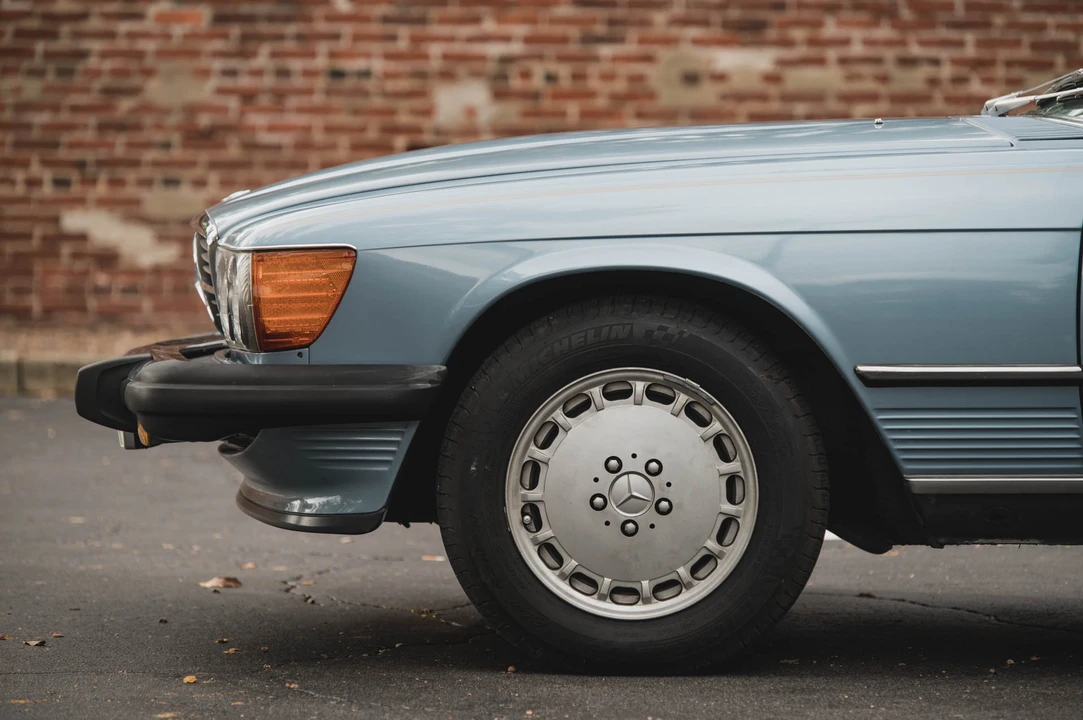 1987 Mercedes-Benz R107 SL-Class - Image 24 of 31